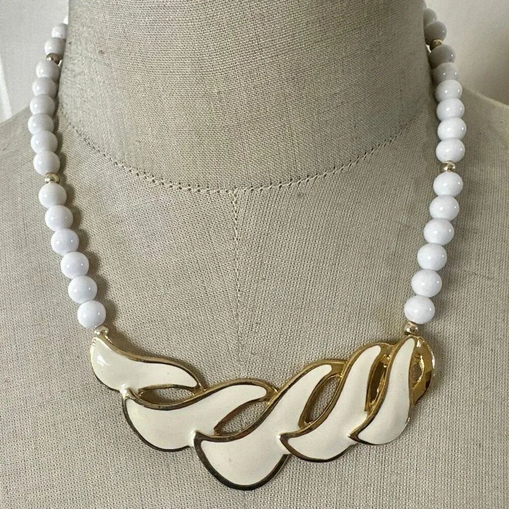Napier Vintage White Enamel Bib Necklace